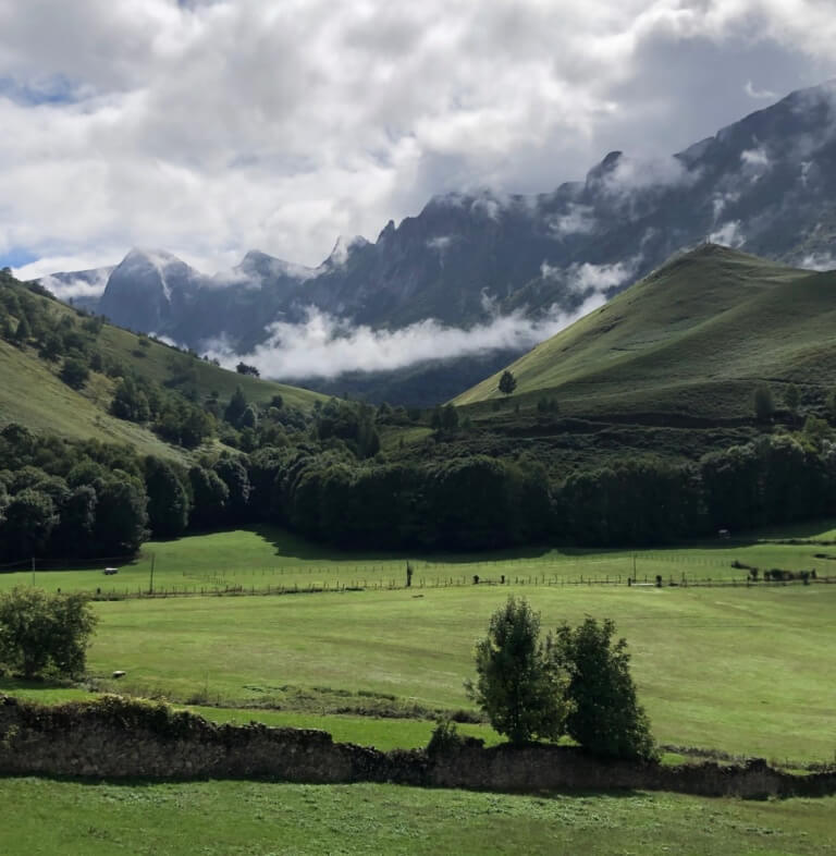 Maison d'hôtes L'Air d'Aspe, vue sur les montagnes (Pyrénées-Atlantiques)