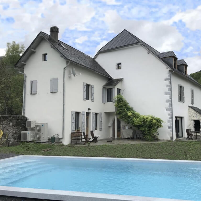 Maison d'hôtes L'Air d'Aspe - jardin avec piscine